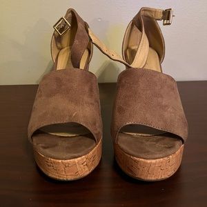 Hot Tomato Cork Wedge Sandals Women’s Size 11 brown